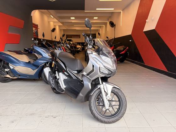 HONDA ADV 